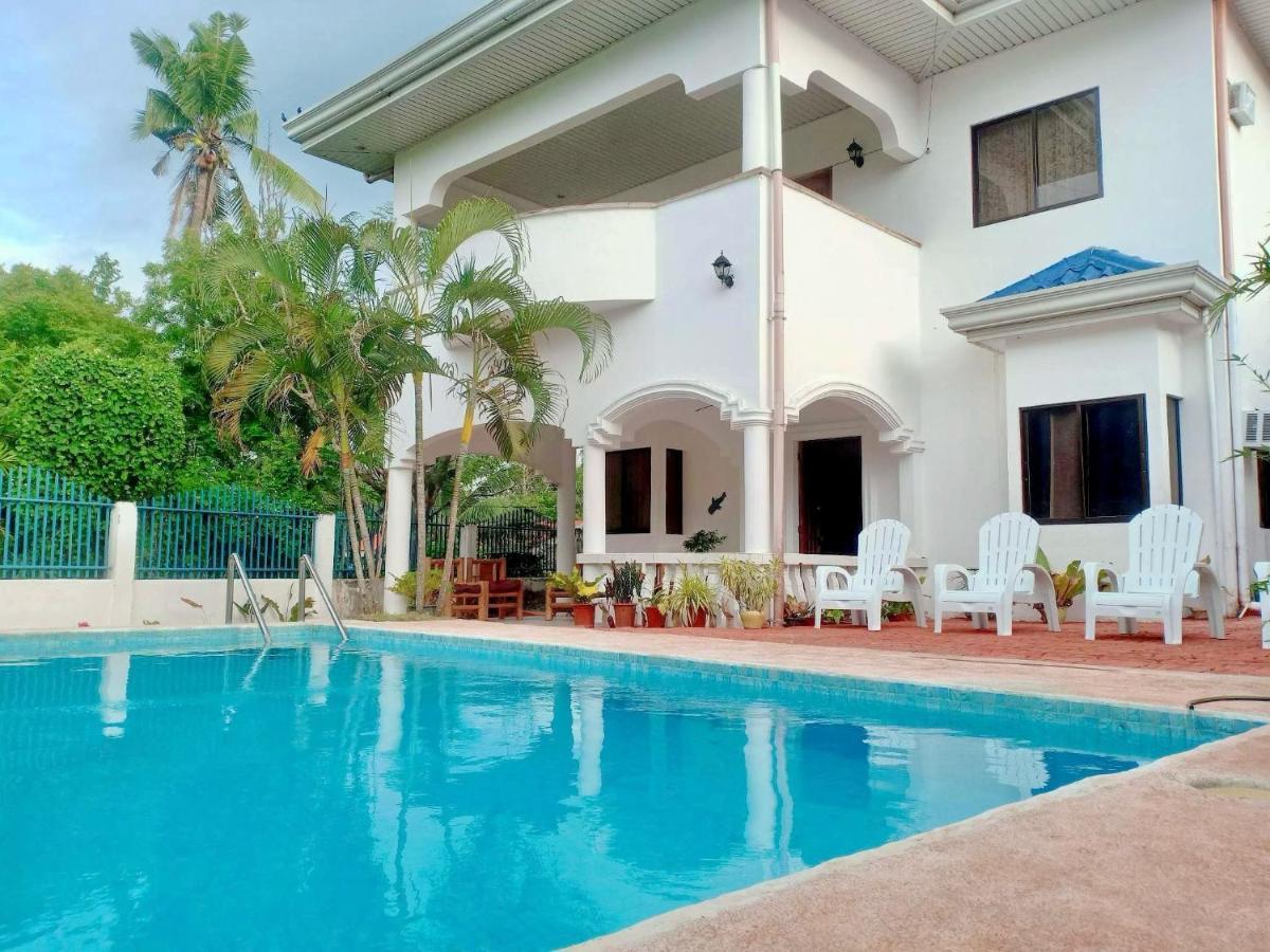 Beth'S Villa Moalboal Extérieur photo